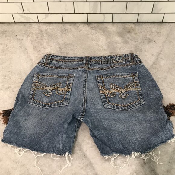 Cruel Girl Shorts Womens 3 Distressed Denim Embroidered Pocket Western Rodeo - Picture 2 of 7